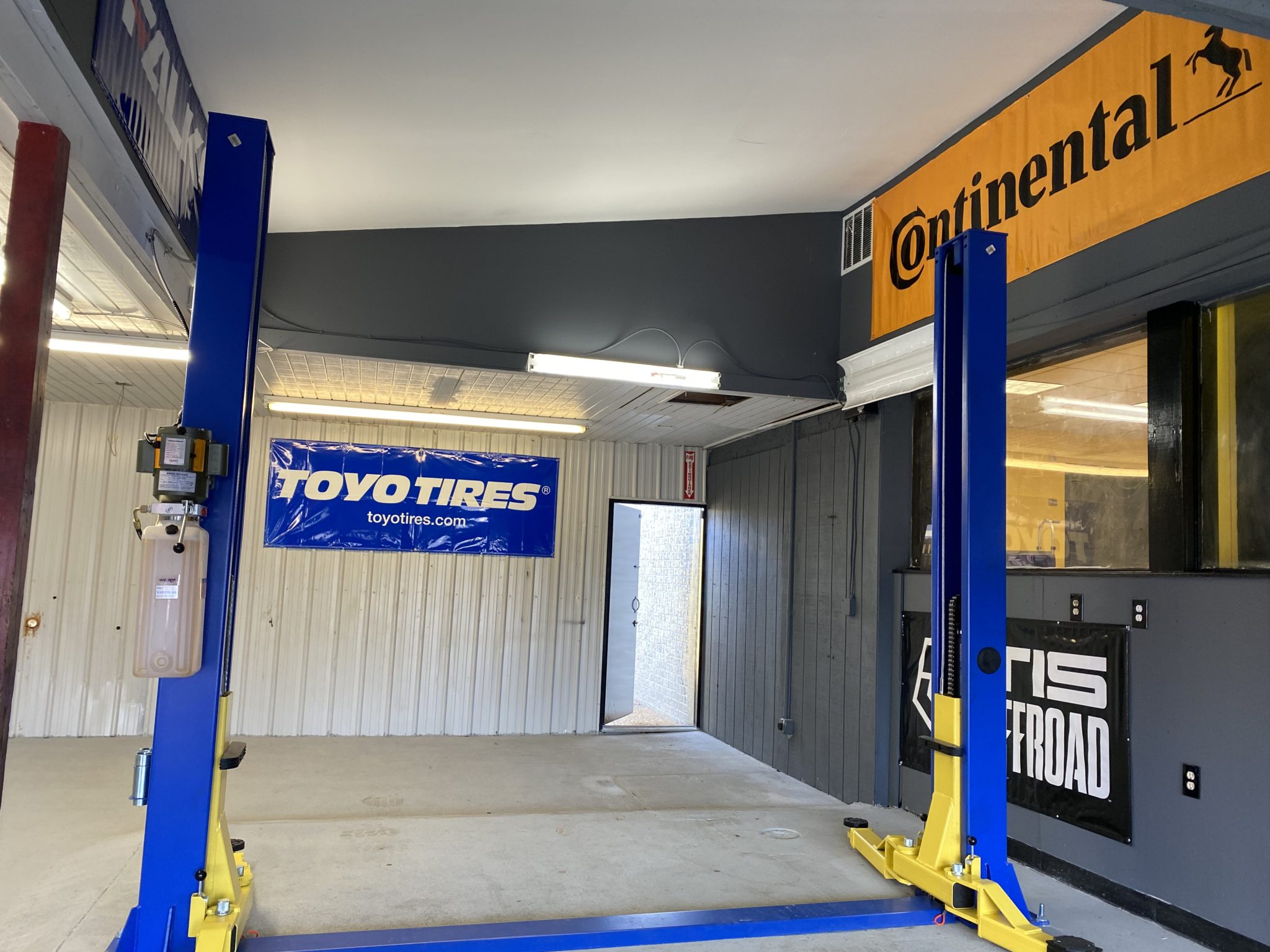 Wheel & Tire Exchange