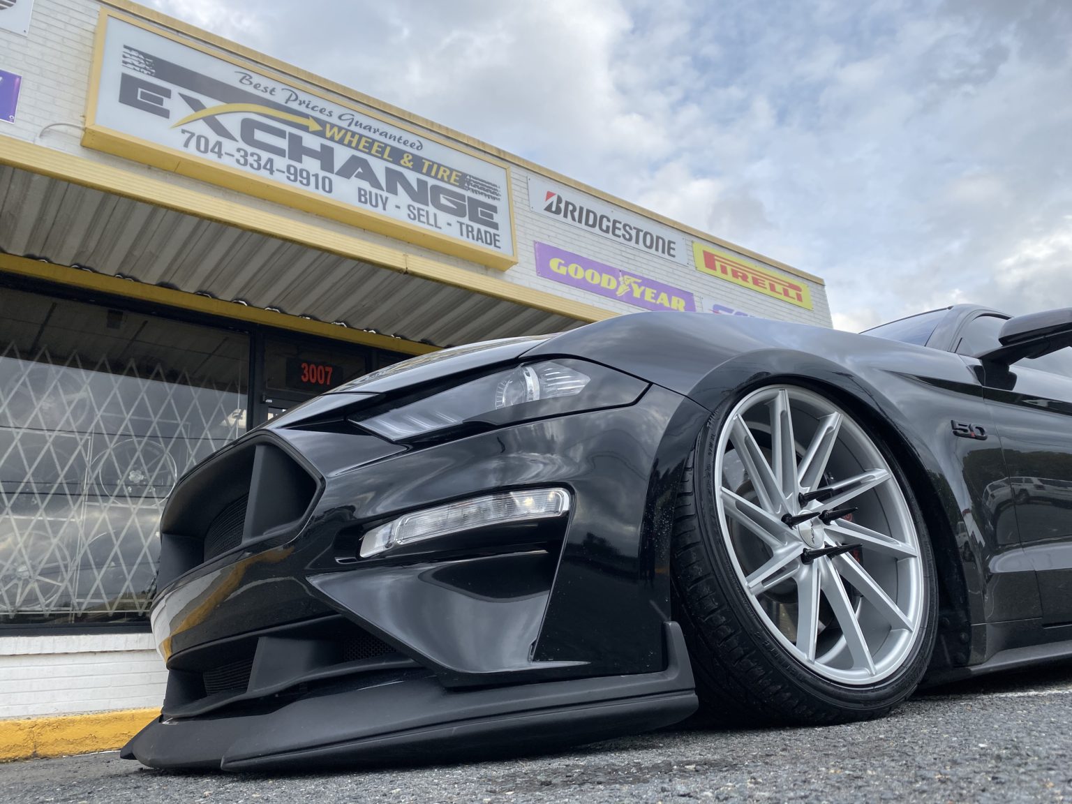 Ford Wheel & Tire Exchange